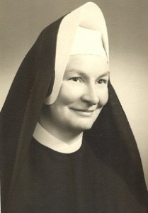 Foto retrato da Irmã Mary Kenneth Keller